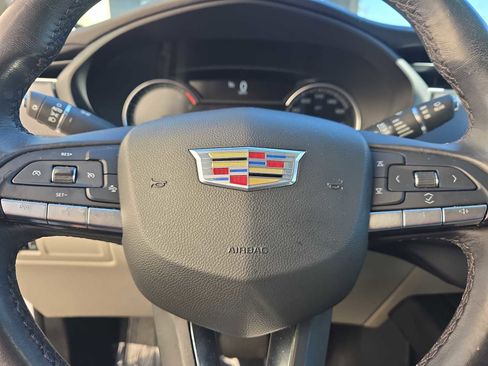 Used 2021 Cadillac XT4 Luxury image 21