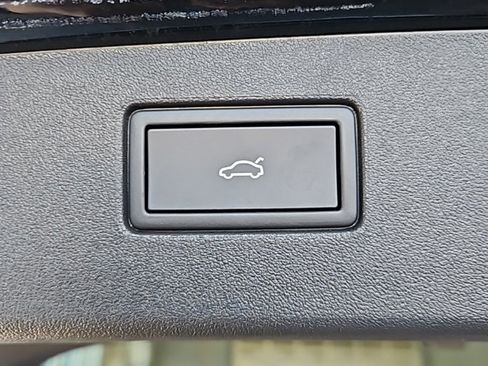 New 2026 Volkswagen Tiguan SE image 20