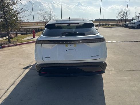 Used 2023 Nissan Ariya FWD image 16