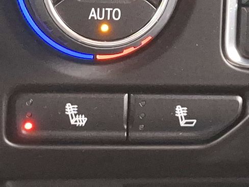 Used 2024 Chevrolet Tahoe Z71 w/ Luxury Package image 25