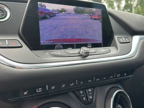 Used 2022 Chevrolet Blazer LT AWD/4WD image 18