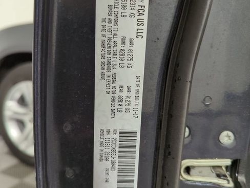 Used 2018 Dodge Charger SXT image 24