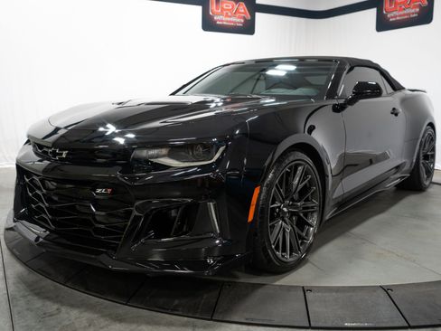 Used 2018 Chevrolet Camaro ZL1 w/ LPO, ZL1 Protection Package RWD image 10