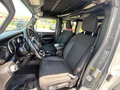 Used 2022 Jeep Wrangler Unlimited Sport AWD/4WD image 5