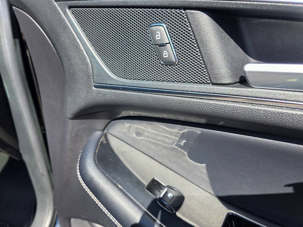 Used 2018 Ford Edge Sport w/ Equipment Group 401A AWD/4WD image 38