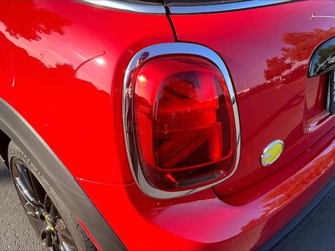 Used 2024 MINI Cooper SE image 30