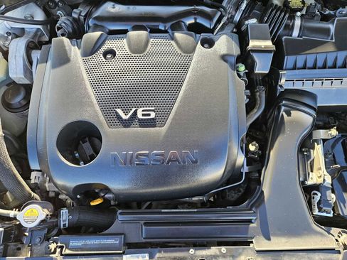 Used 2017 Nissan Maxima SR w/ Midnight Edition image 29