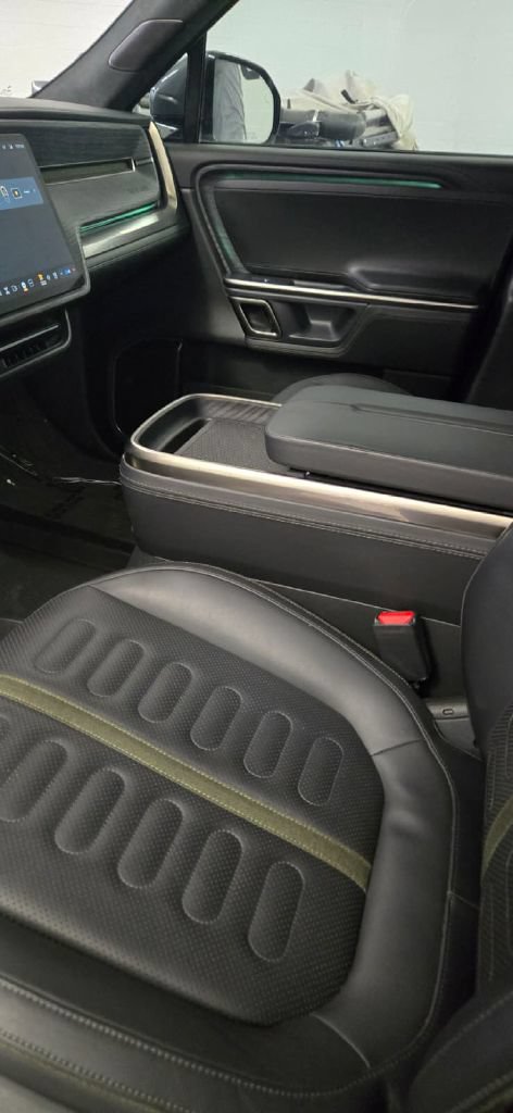 Used 2024 Rivian R1S Adventure Quad AWD/4WD image 10