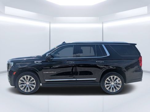 Used 2021 GMC Yukon Denali w/ Denali Premium Package AWD/4WD image 6