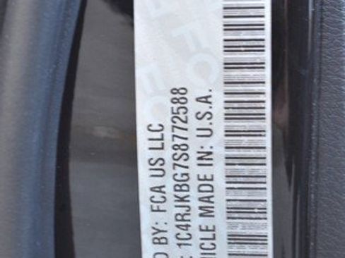 New 2025 Jeep Grand Cherokee L Limited w/ Luxury Tech Group II image 11