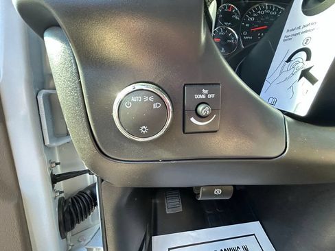 New 2025 Chevrolet Express 2500 RWD image 18