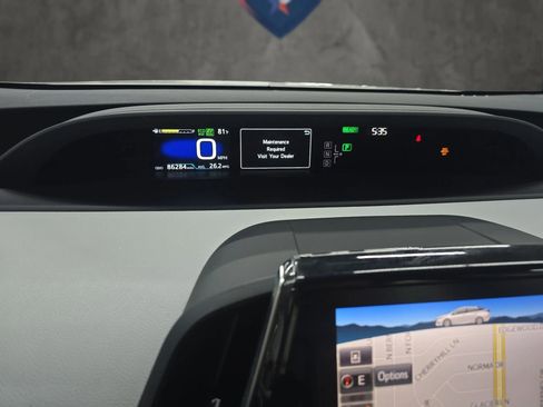 Used 2019 Toyota Prius Prime Premium image 33