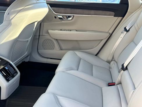 Certified 2024 Volvo S90 B6 Ultimate w/ Protection Package Premier image 12