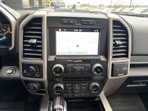 Certified 2018 Ford F150 Lariat w/ Equipment Group 502A Luxury image 37