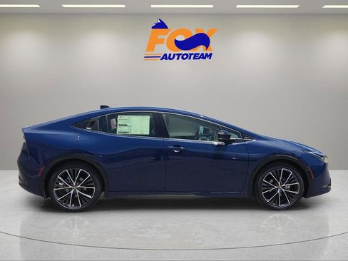 New 2026 Toyota Prius XLE FWD image 5