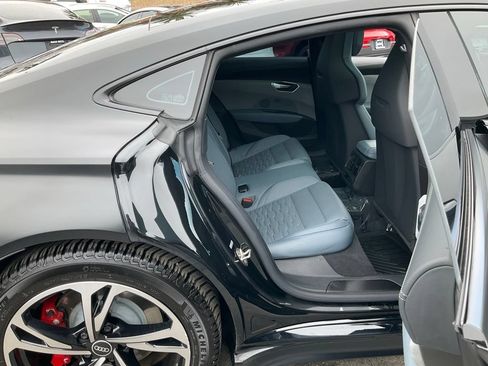 Used 2022 Audi e-tron GT Premium Plus AWD/4WD image 53