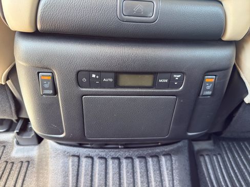 Used 2024 Nissan Armada Platinum w/ Captain's Chairs Package AWD/4WD image 14