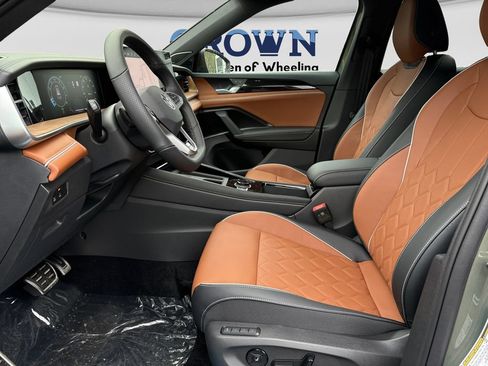 New 2026 Volkswagen Tiguan SEL R-Line AWD/4WD image 14
