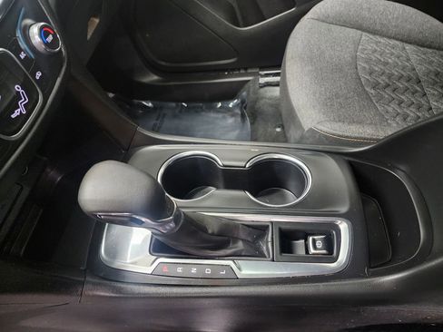 Used 2022 Chevrolet Equinox LT image 22