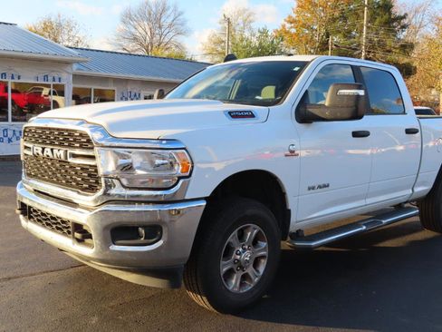 Used 2024 RAM 2500 Big Horn AWD/4WD image 9