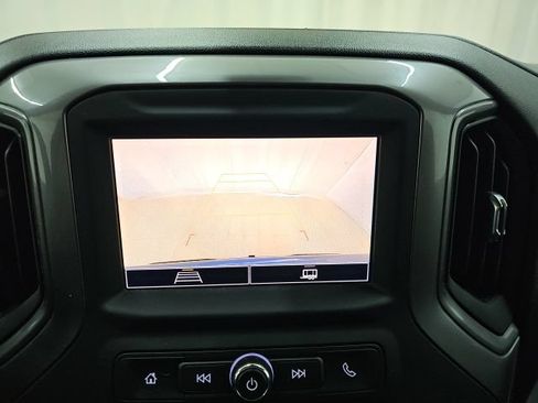 Used 2022 Chevrolet Silverado 1500 Custom AWD/4WD image 6