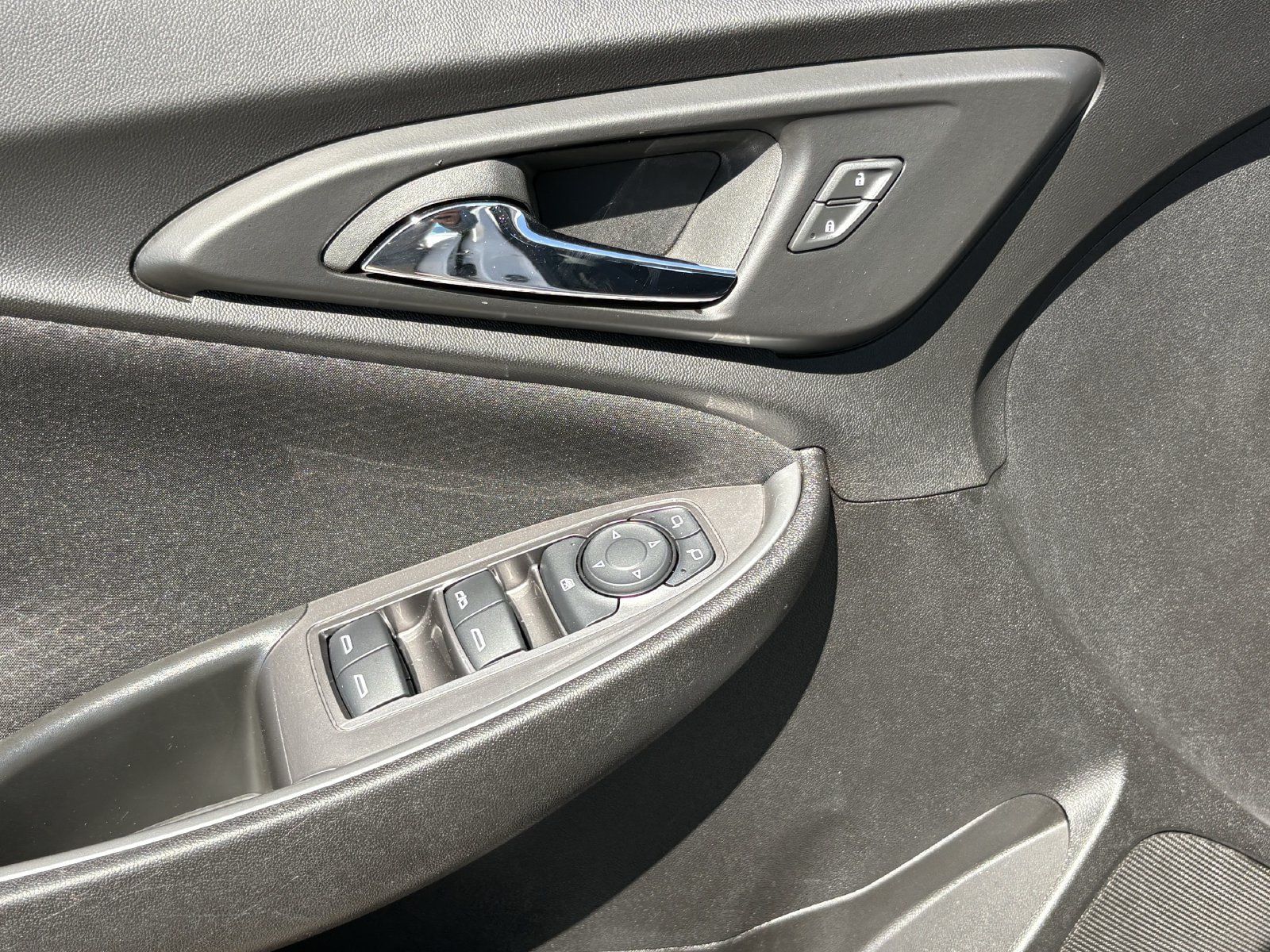 Used 2024 Chevrolet Malibu LT FWD image 24