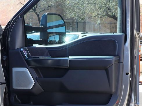 Used 2025 Ford F250 Platinum image 34