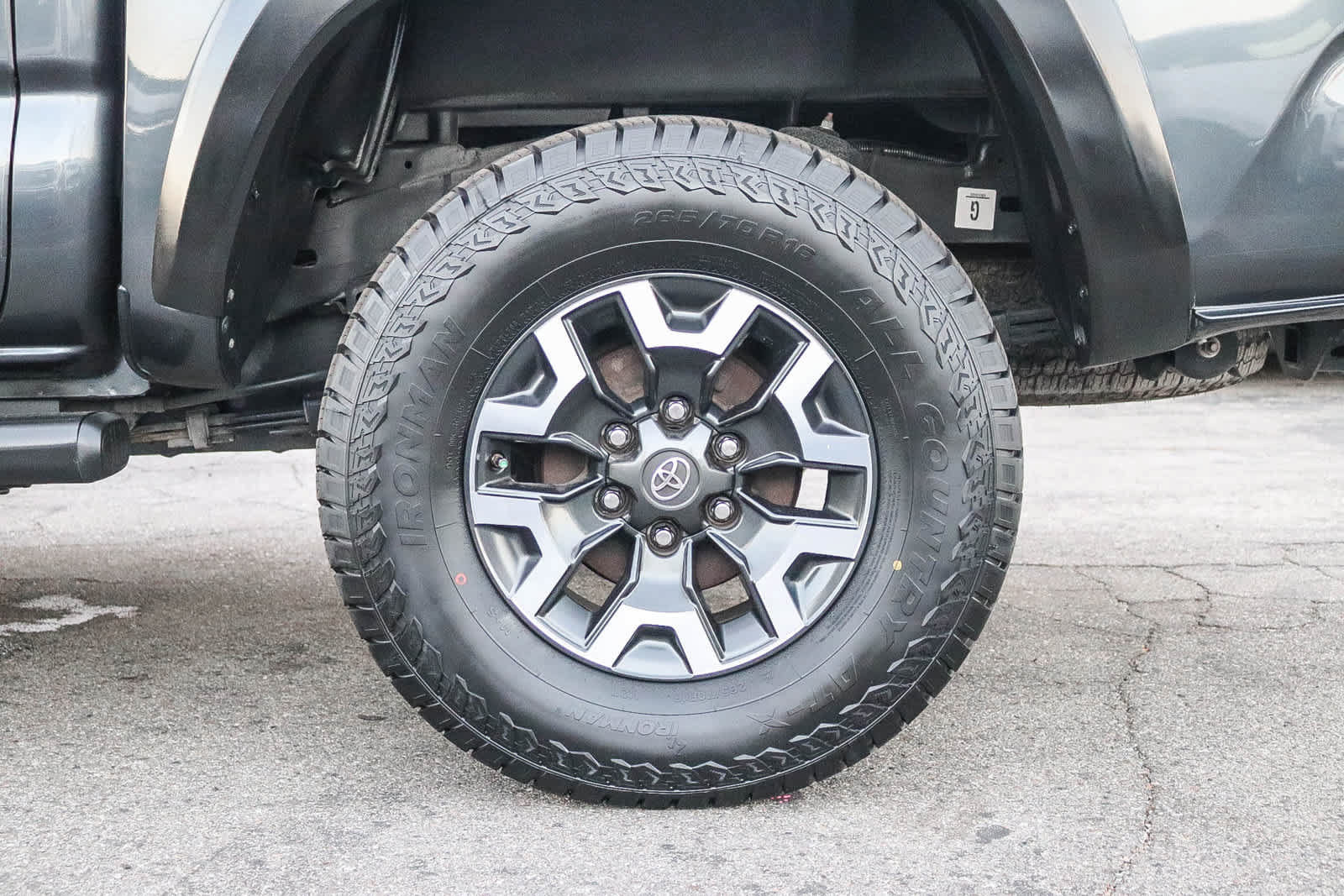 Used 2020 Toyota Tacoma TRD Off-Road w/ Technology Package AWD/4WD image 11