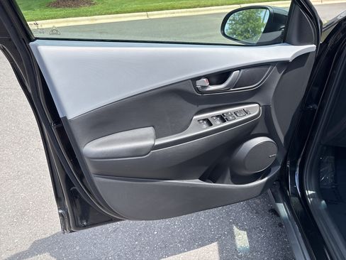 Used 2019 Hyundai Kona Limited AWD/4WD image 15