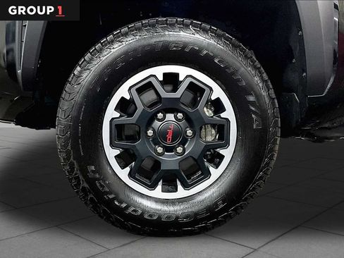 Certified 2025 Toyota Tacoma TRD Off-Road w/ TRD Off Road Upgrade Package AWD/4WD image 11