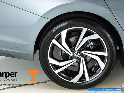 Used 2025 Volkswagen Jetta SEL FWD image 13