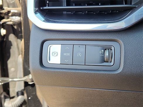 New 2025 GMC Acadia Elevation w/ Elevation Premium Package image 17