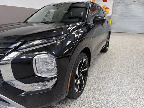 Used 2022 Mitsubishi Outlander SEL image 10