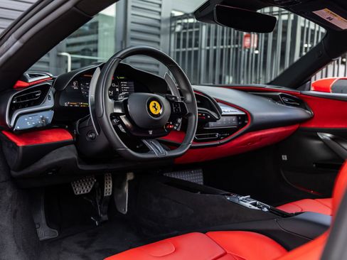 Used 2022 Ferrari SF90 Stradale AWD/4WD image 34