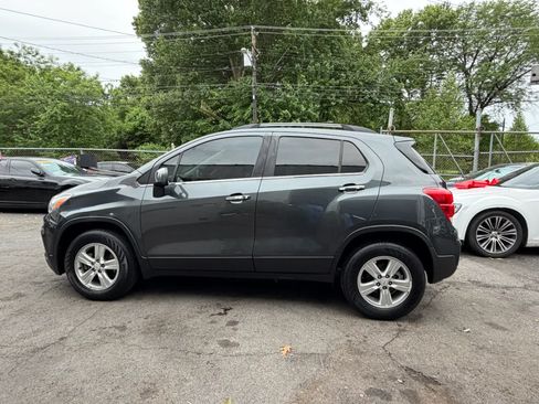 Used 2018 Chevrolet Trax LT w/ LT Convenience Package AWD/4WD image 5