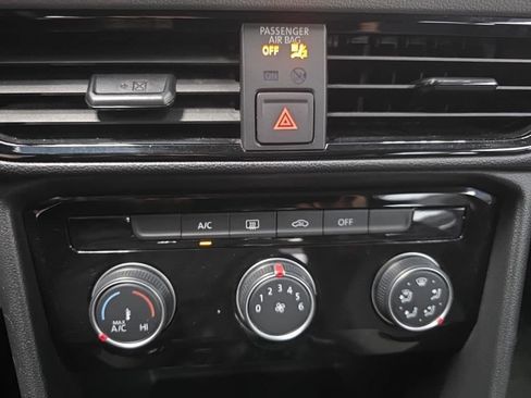 Used 2024 Volkswagen Taos S FWD image 21