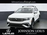 Used 2022 Volkswagen Tiguan SE w/ Panoramic Sunroof Package image 5