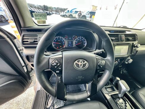 Used 2019 Toyota 4Runner TRD Off-Road Premium image 16