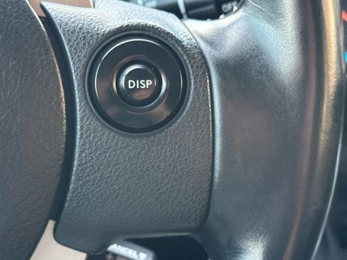 Used 2014 Lexus CT 200h image 32