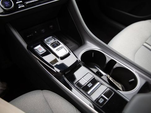 Used 2020 Hyundai Sonata SEL w/ Convenience Package FWD image 17
