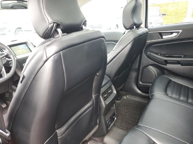 Used 2019 Ford Edge SEL w/ Equipment Group 201A AWD/4WD image 28