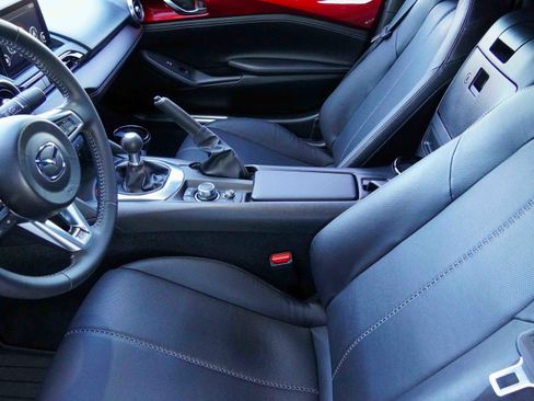 Used 2022 MAZDA MX-5 Miata Grand Touring image 11