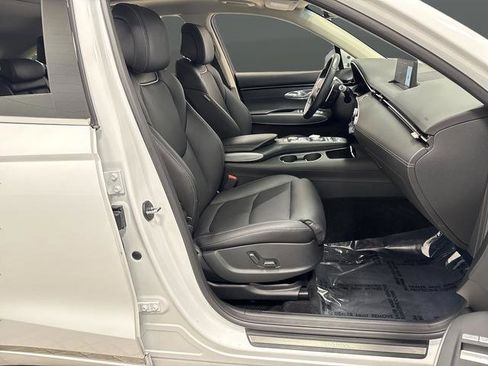 Used 2025 Genesis GV70 2.5T w/ Select Package image 30