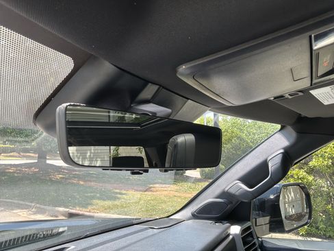 Used 2023 Toyota Tundra Platinum AWD/4WD image 27