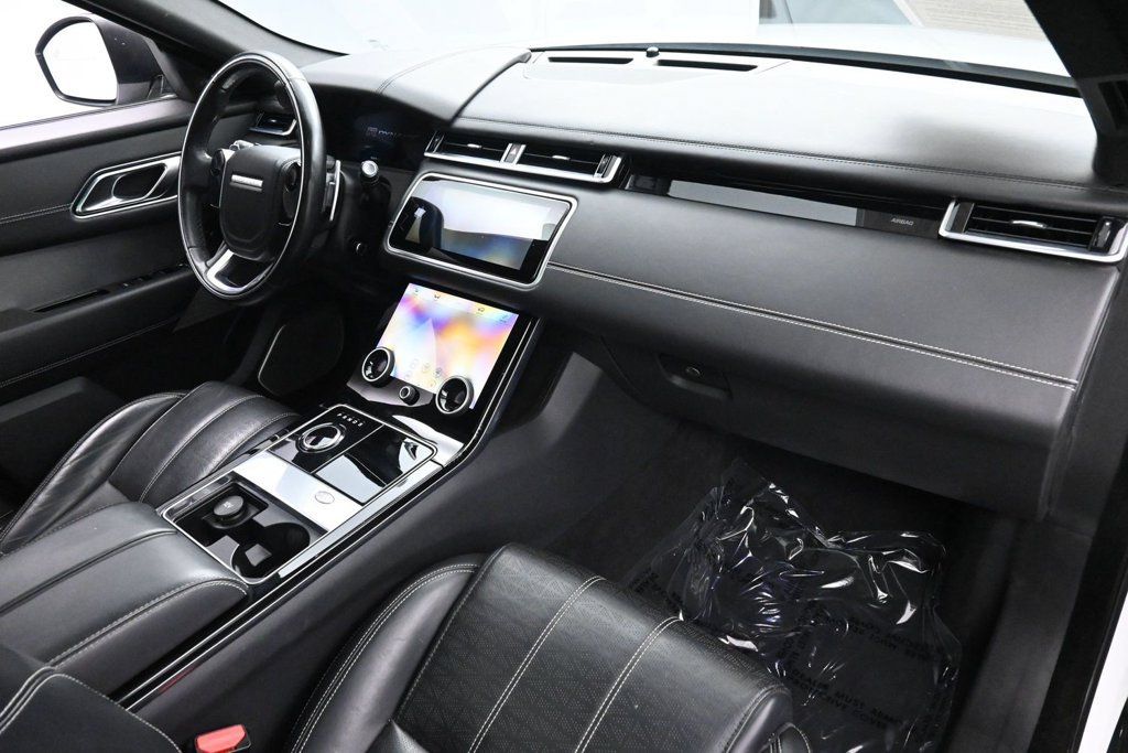Used 2018 Land Rover Range Rover Velar R-Dynamic HSE AWD/4WD image 22