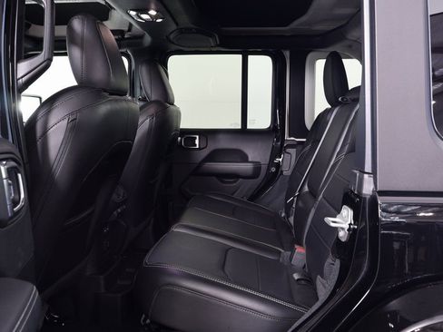 Used 2023 Jeep Wrangler Unlimited Sahara w/ Cold Weather Group image 11