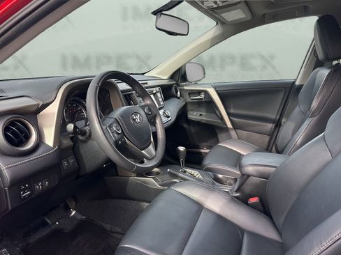 Used 2013 Toyota RAV4 Limited image 9