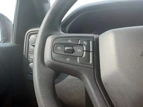 Used 2022 Chevrolet Silverado 1500 Custom AWD/4WD image 16