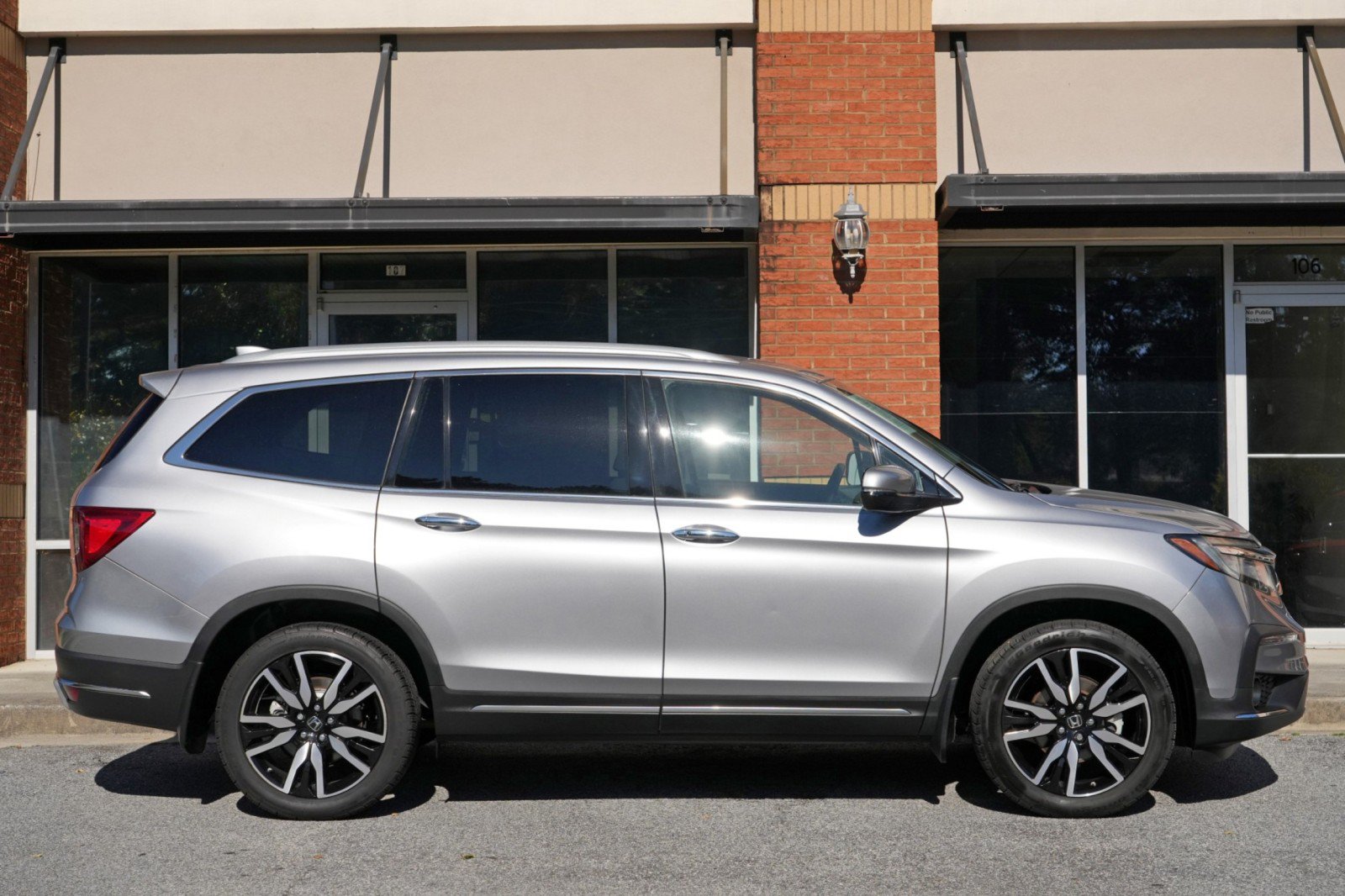 Used 2020 Honda Pilot Touring image 54
