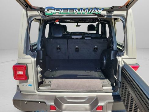 Used 2023 Jeep Wrangler Unlimited Sahara image 5